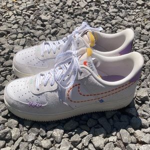 Stitched White Nike Women's Air Force 1 '07